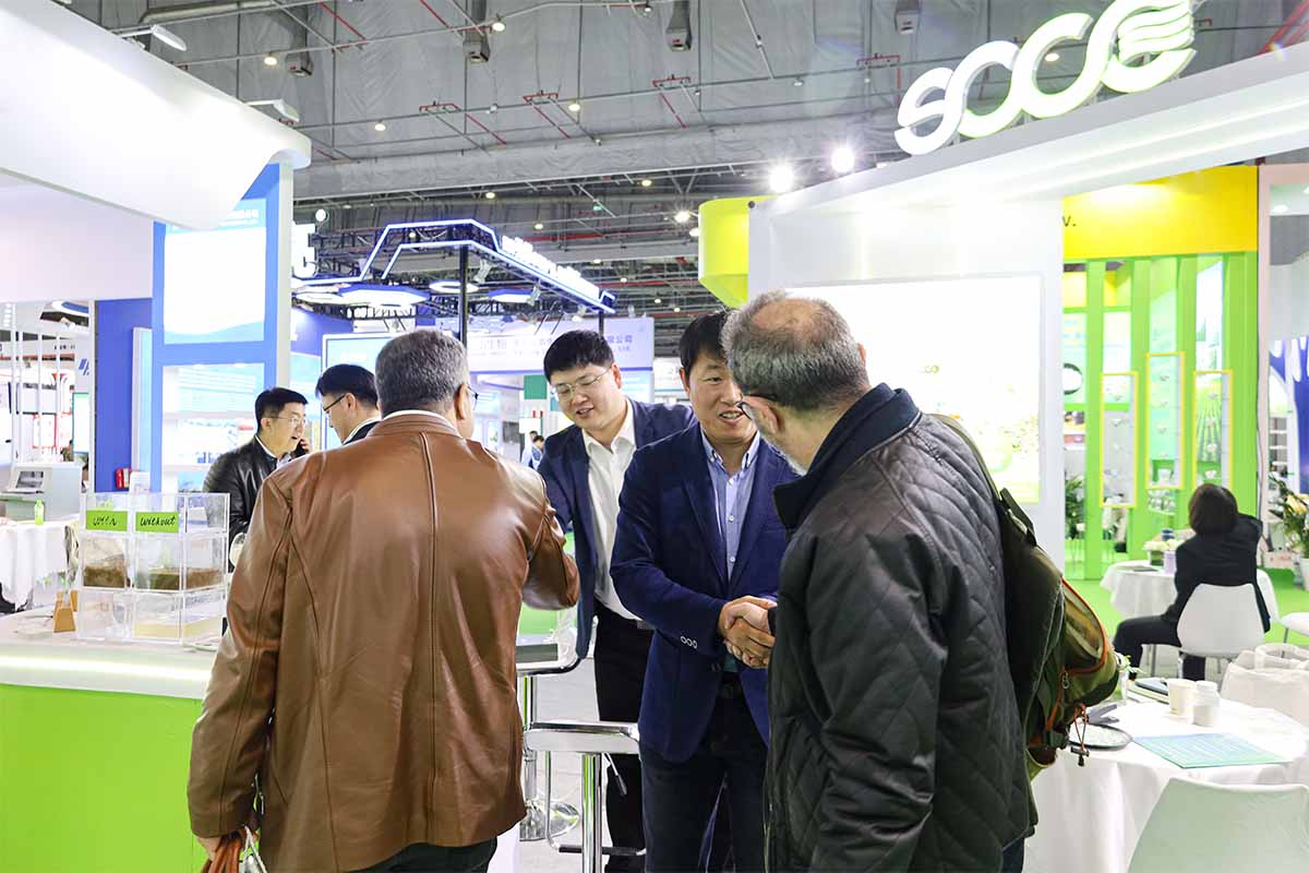 soco team engaged in in-depth interactions with attendees